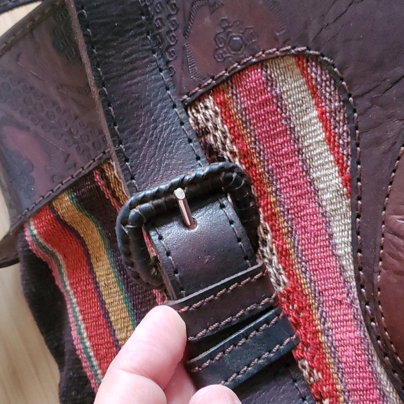 Guatemalan Leather Crossbody bag - Picture 8 of 8